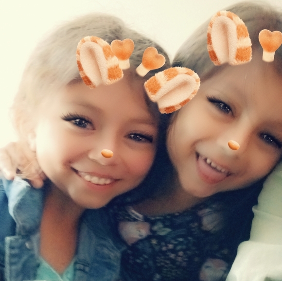 Meet your Posher, Finders - Picture 4 of 7